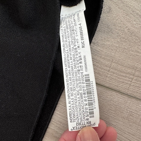 Zara's Women Black Crop Top - Picture 3 of 6